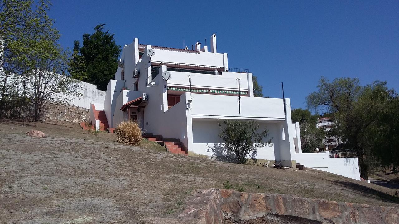 Departamentos Carlos Paz Bajada Al Lago فيلا كارلوس باز المظهر الخارجي الصورة