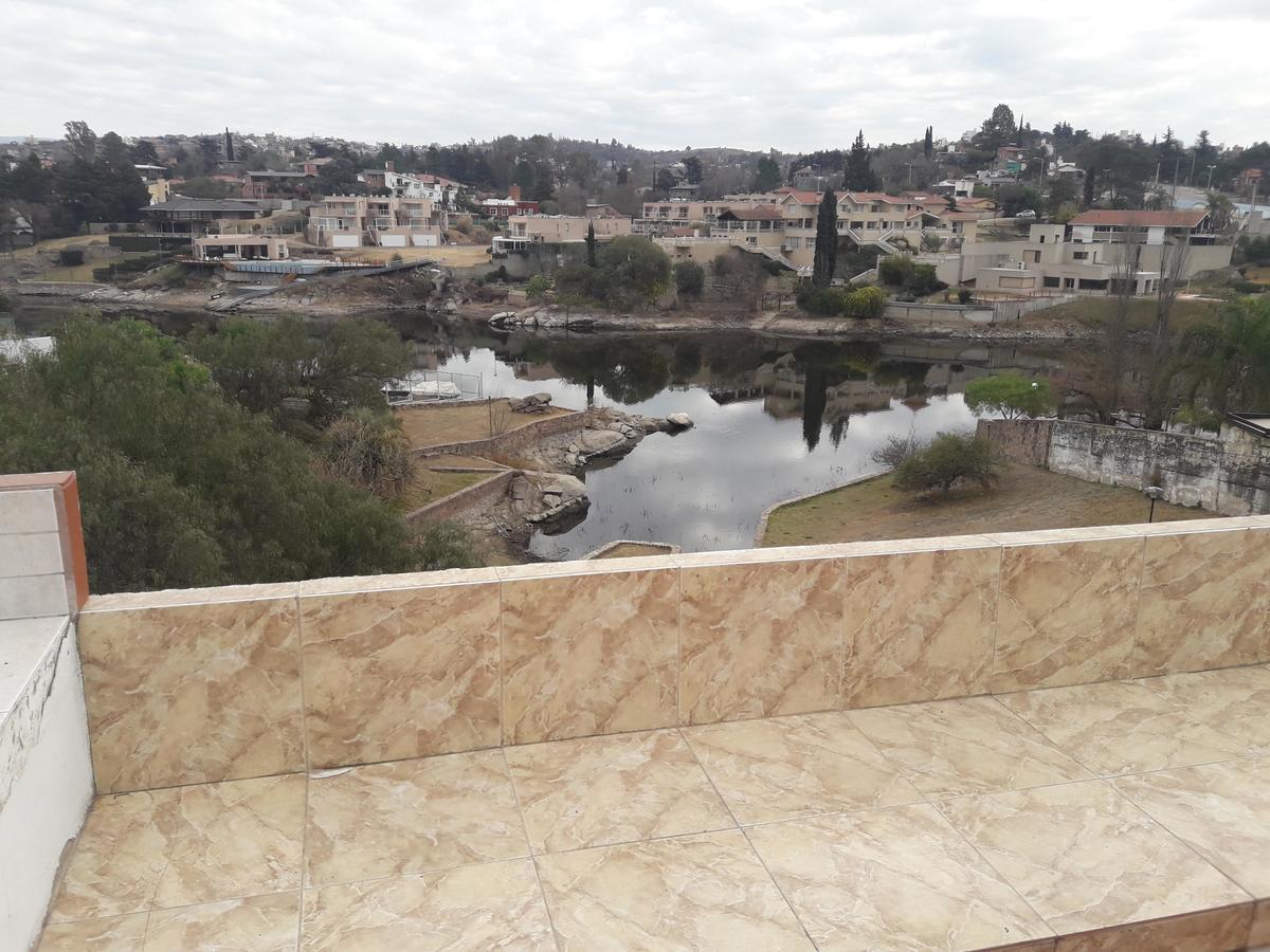 Departamentos Carlos Paz Bajada Al Lago فيلا كارلوس باز المظهر الخارجي الصورة