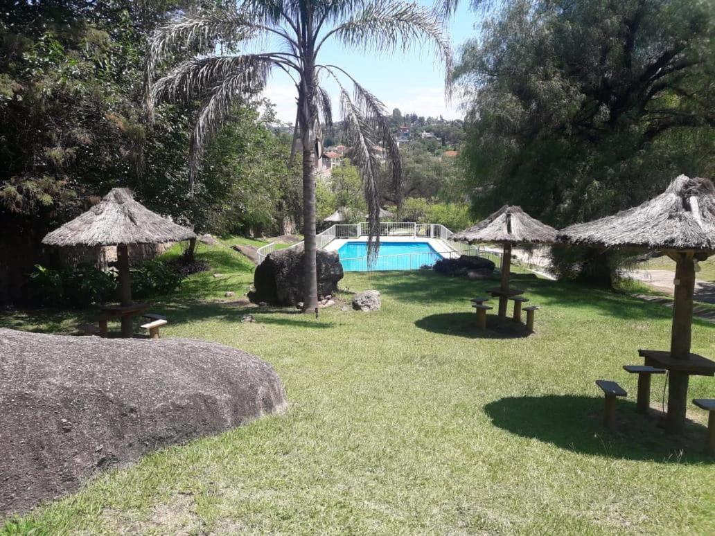 Departamentos Carlos Paz Bajada Al Lago فيلا كارلوس باز المظهر الخارجي الصورة