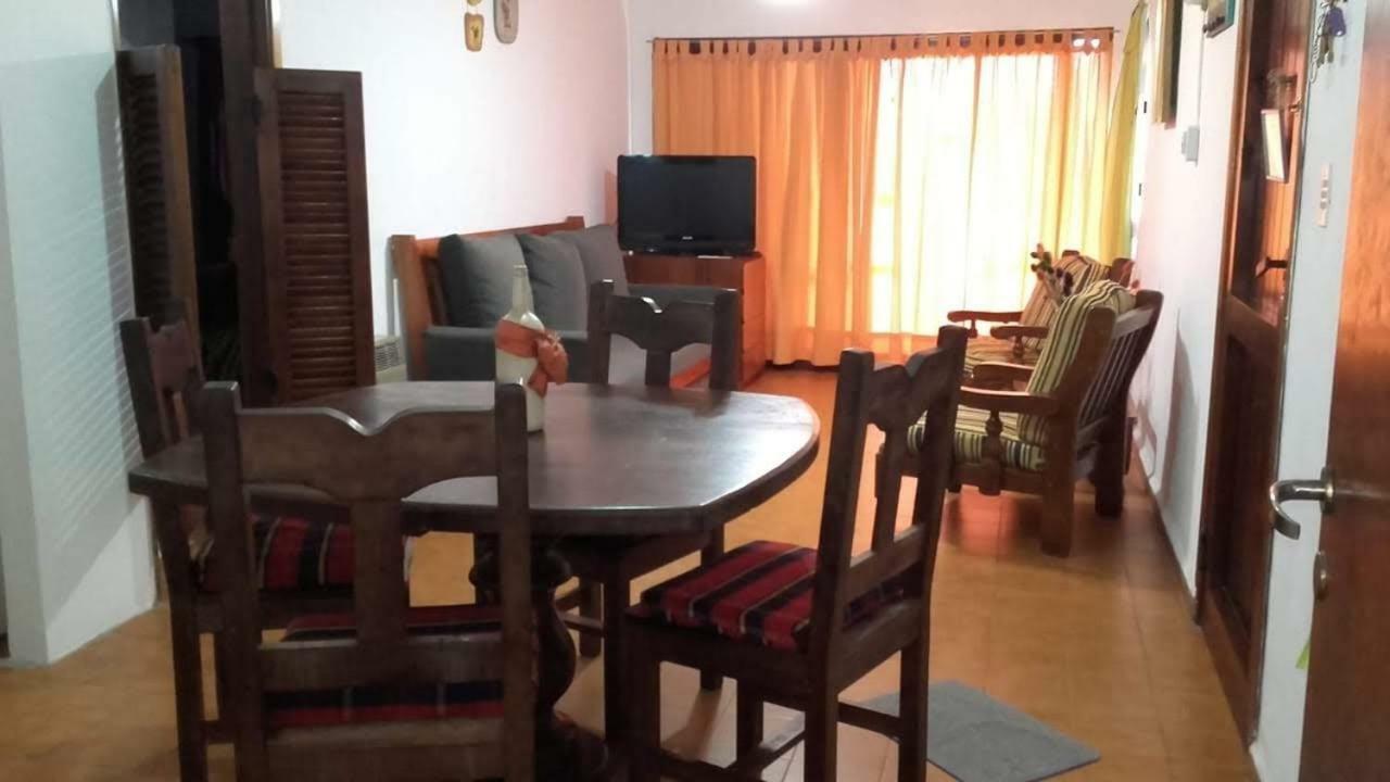 Departamentos Carlos Paz Bajada Al Lago فيلا كارلوس باز المظهر الخارجي الصورة