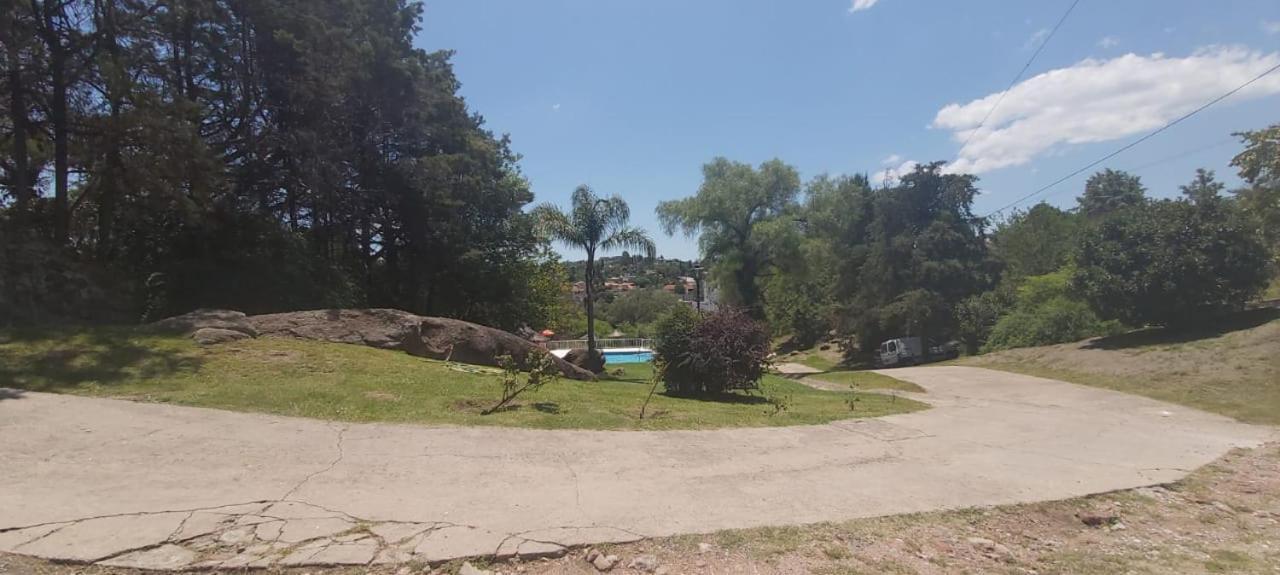 Departamentos Carlos Paz Bajada Al Lago فيلا كارلوس باز المظهر الخارجي الصورة
