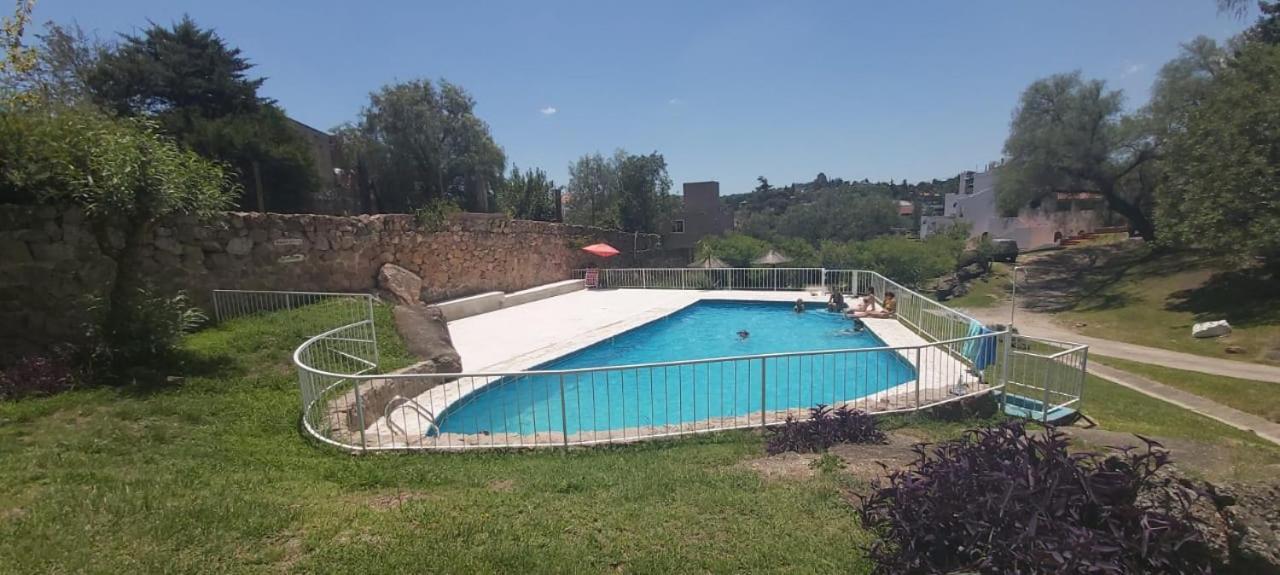 Departamentos Carlos Paz Bajada Al Lago فيلا كارلوس باز المظهر الخارجي الصورة