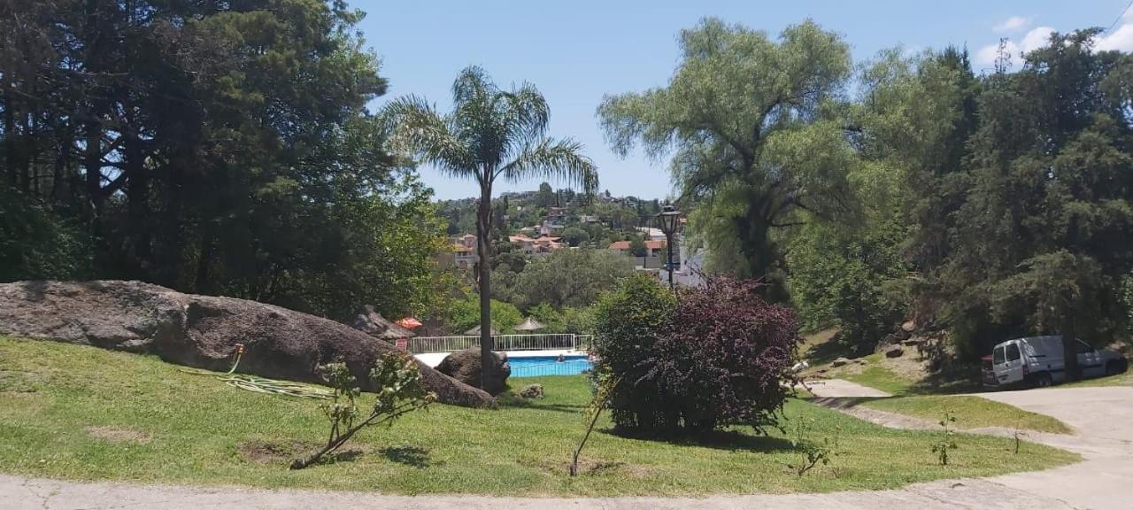 Departamentos Carlos Paz Bajada Al Lago فيلا كارلوس باز المظهر الخارجي الصورة